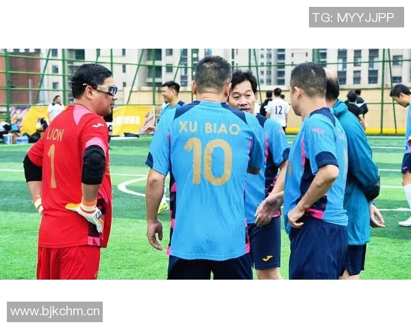 杭州足球队速度飙升创新高引发全国关注与热议 杭州足球队速度飙升创新高引发全国关注与热议